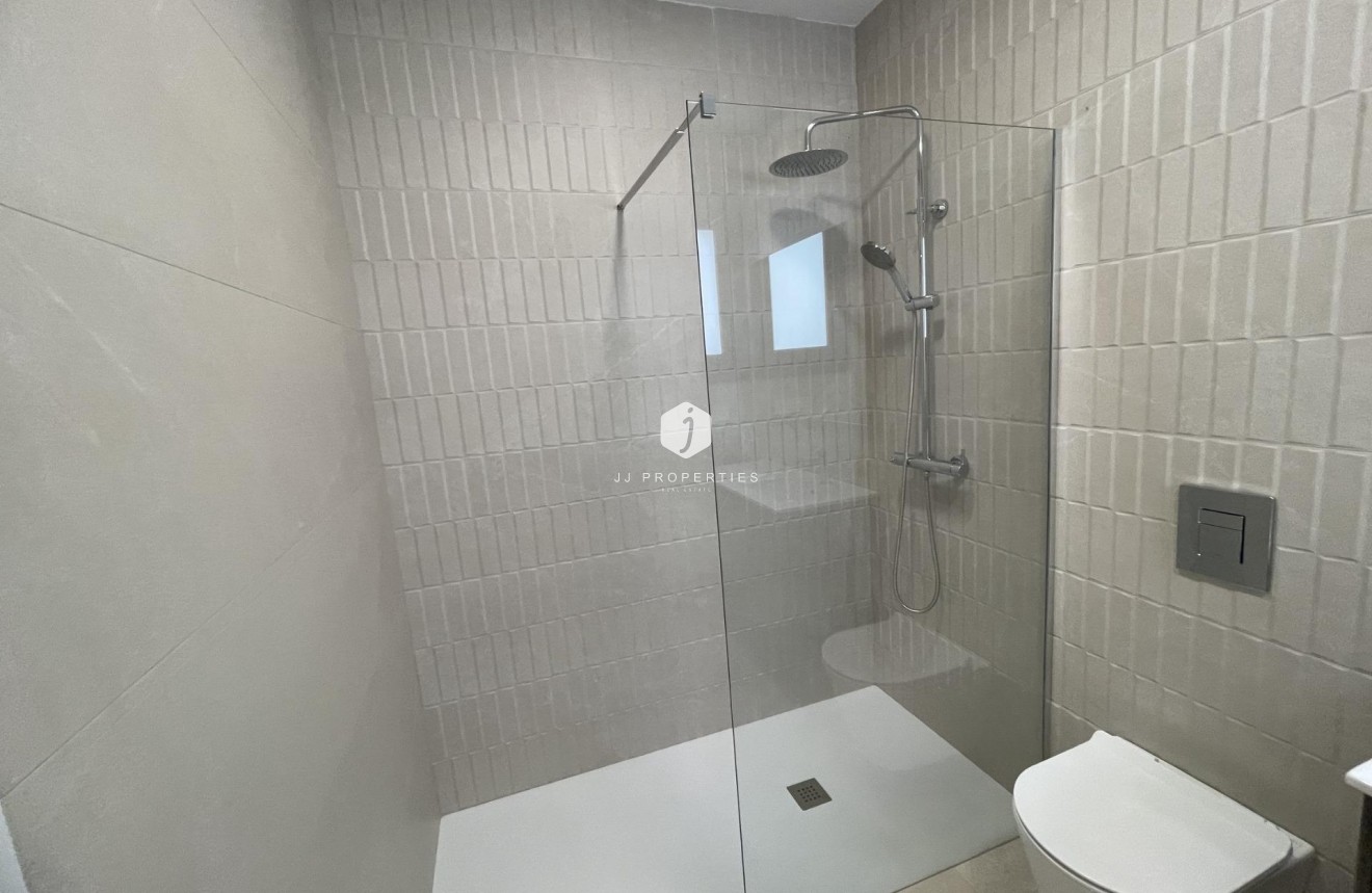 Obra nueva - Villa -
Almoradí - Heredades