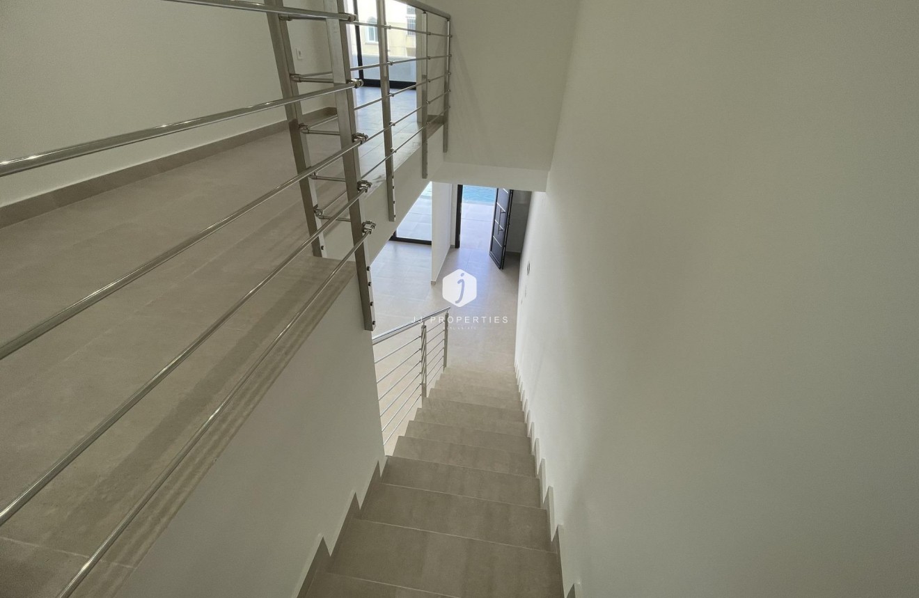 Obra nueva - Villa -
Almoradí - Heredades