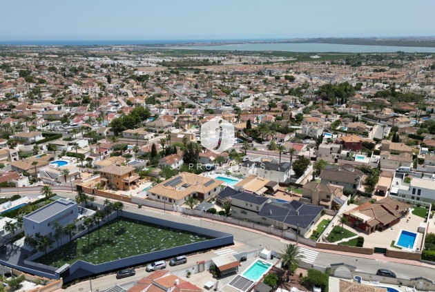 Obra nueva - Villa -
Ciudad Quesada