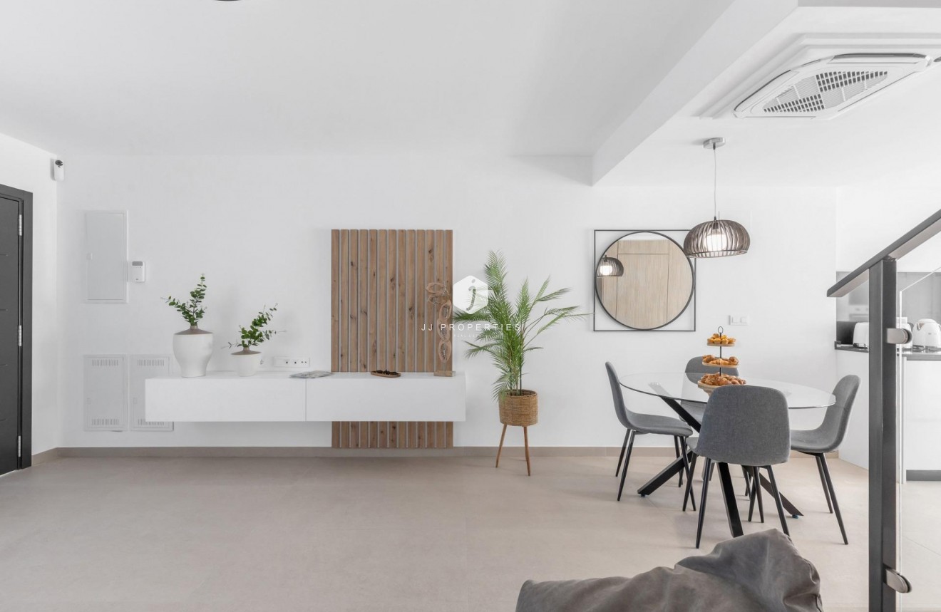 Obra nueva - Chalet -
Rafal - pueblo