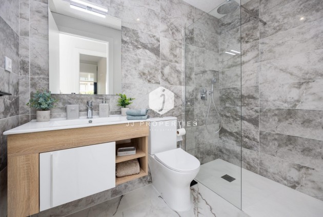 Neue Gebäude - Wohnung -
San Miguel de Salinas - Pueblo