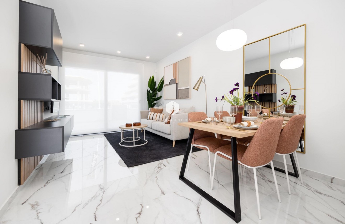 Obra nueva - Apartamento / piso -
San Miguel de Salinas - Pueblo