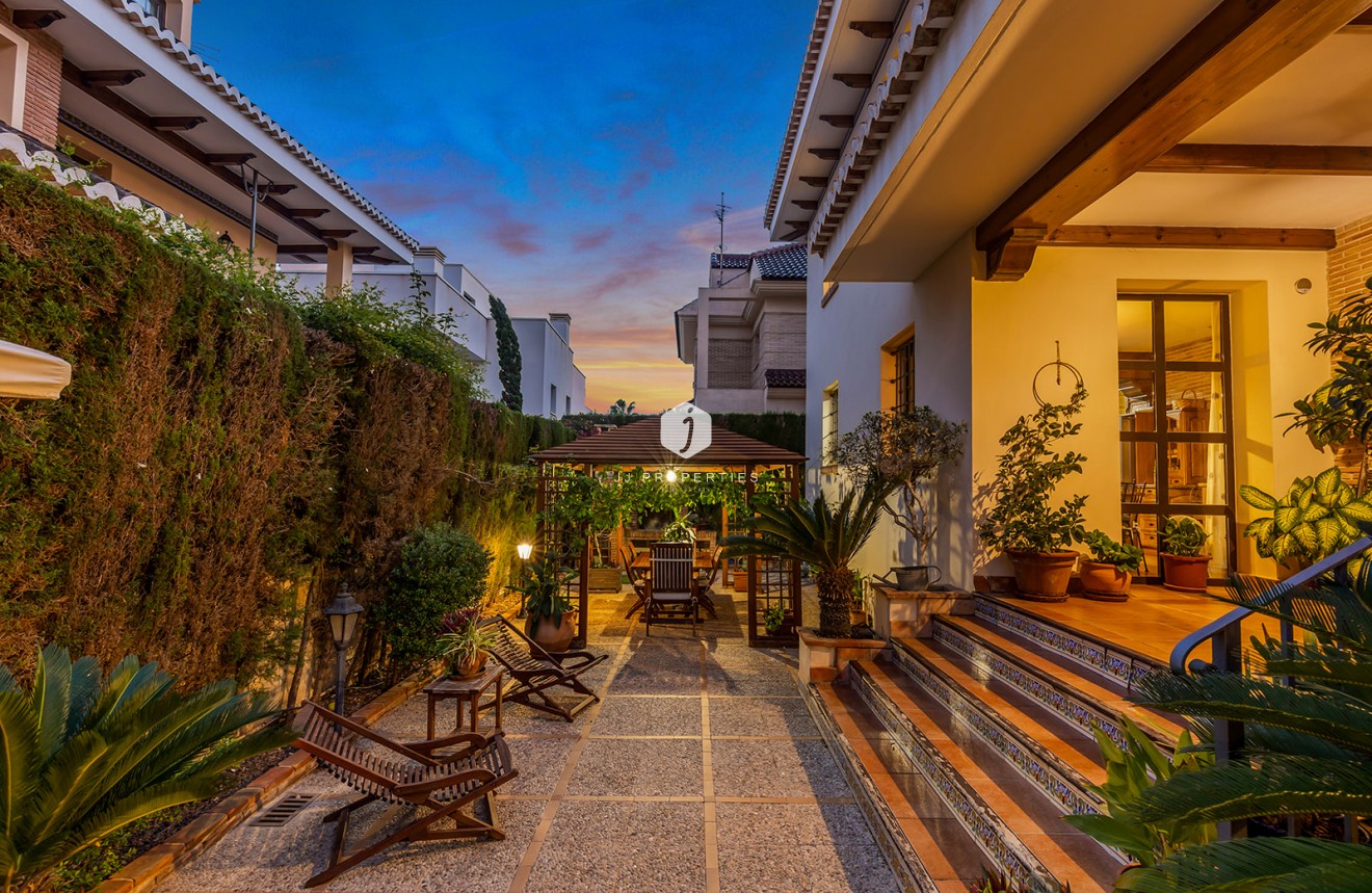 Segunda mano - Villa -
Torrevieja - Costa Blanca