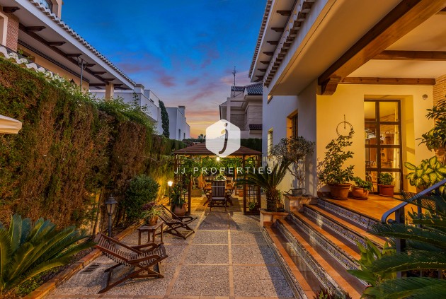 Segunda mano - Villa -
Torrevieja - Costa Blanca