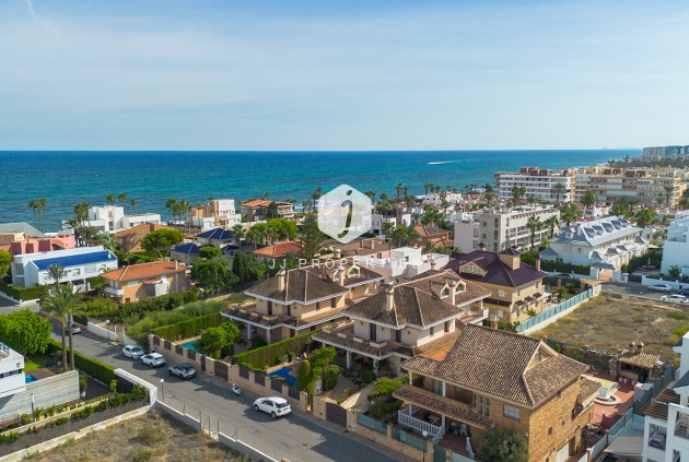 Segunda mano - Villa -
Torrevieja - Costa Blanca