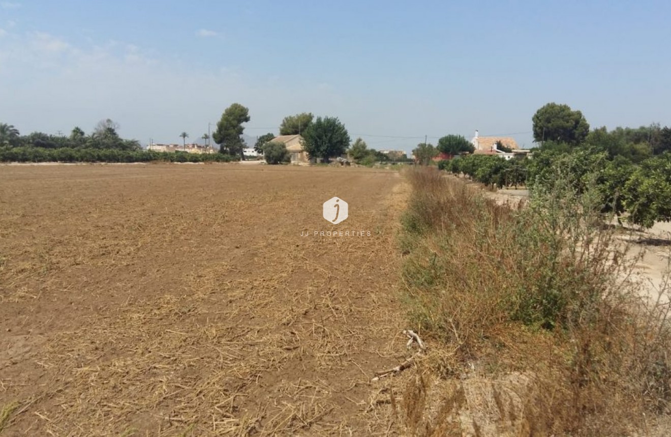 Segunda mano - Casa de campo -
Daya Nueva - Costa Blanca