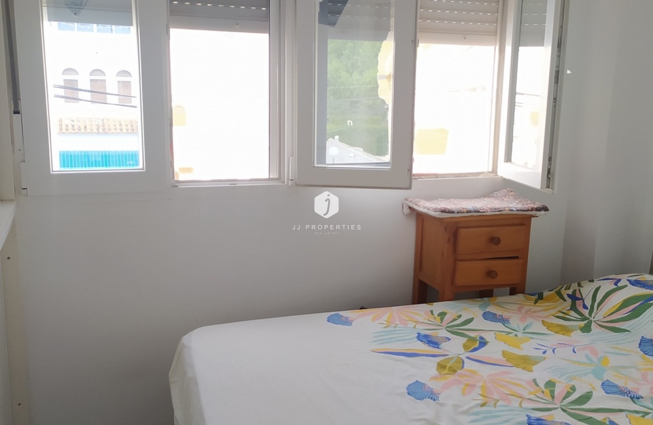 Segunda mano - Apartamento / piso -
Torrevieja - LOS NAUFRAGOS PLAYA