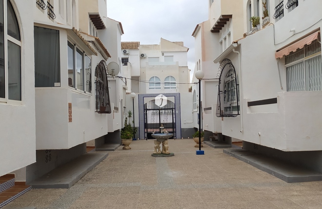 Segunda mano - Apartamento / piso -
Torrevieja - LOS NAUFRAGOS PLAYA