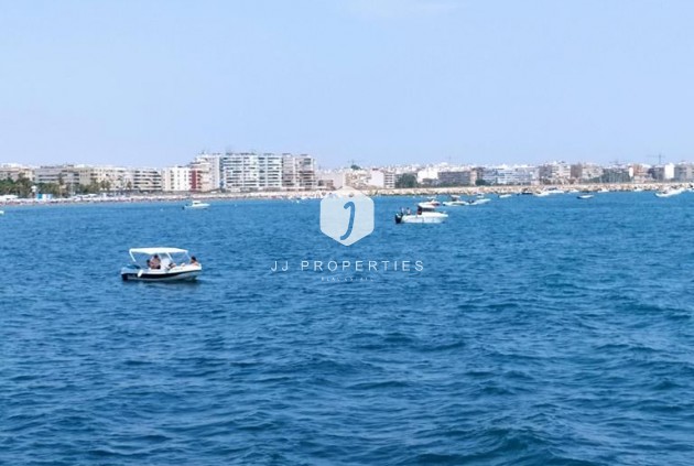 Segunda mano - Apartamento / piso -
Torrevieja - LOS NAUFRAGOS PLAYA