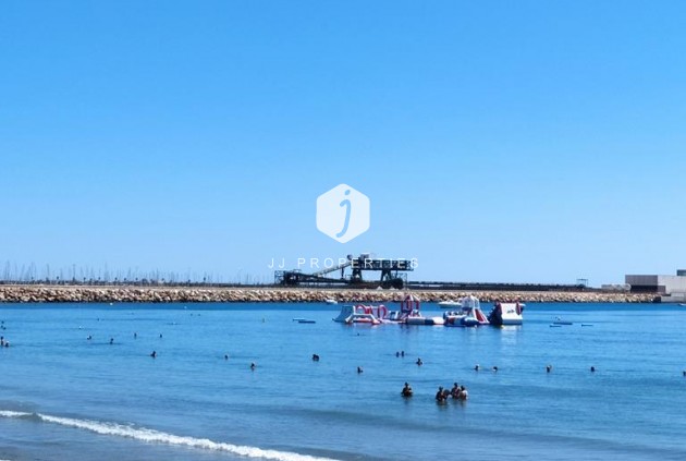 Segunda mano - Apartamento / piso -
Torrevieja - LOS NAUFRAGOS PLAYA