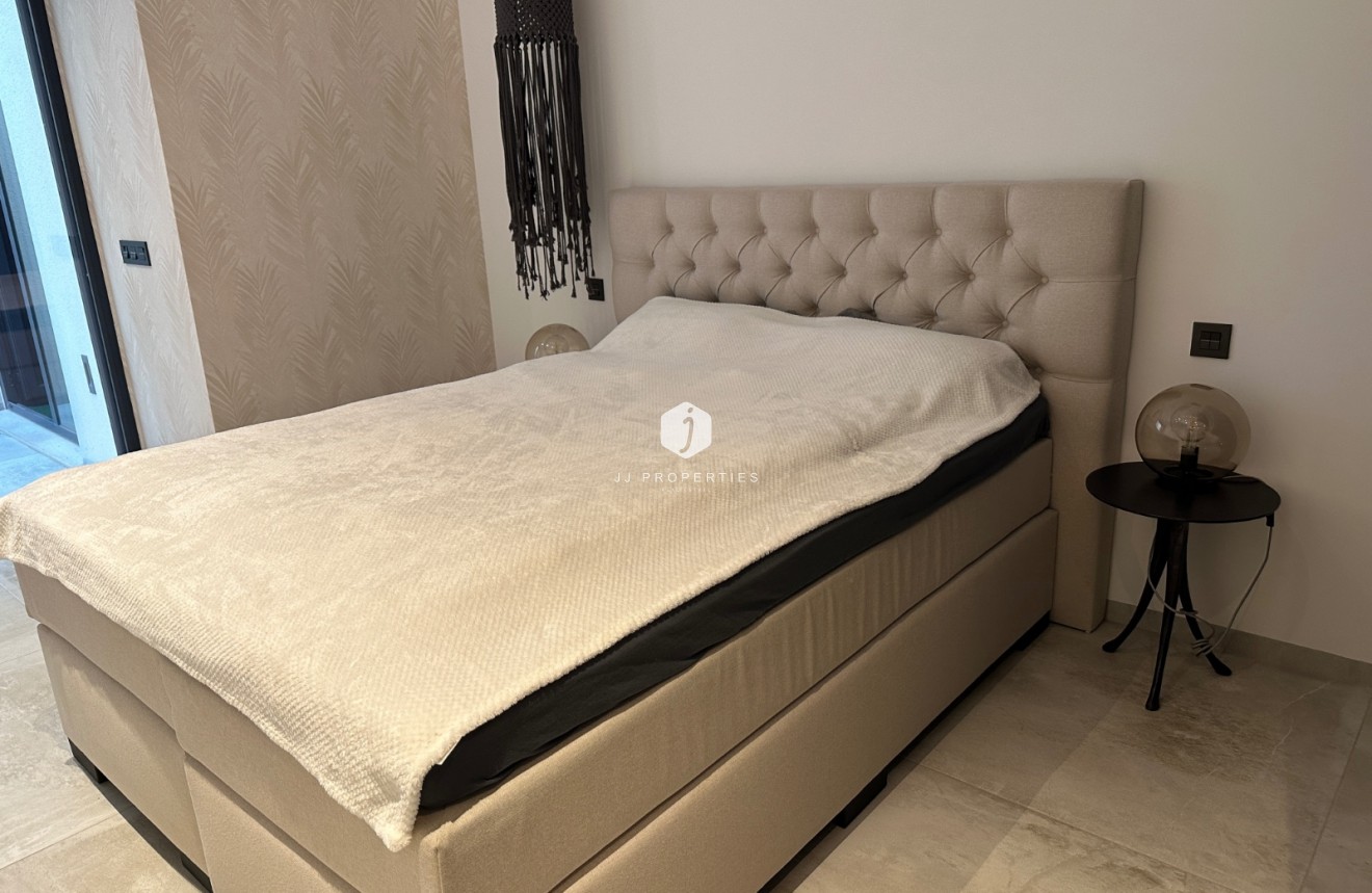 D'occasion - Villa -
Ciudad Quesada - Costa Blanca