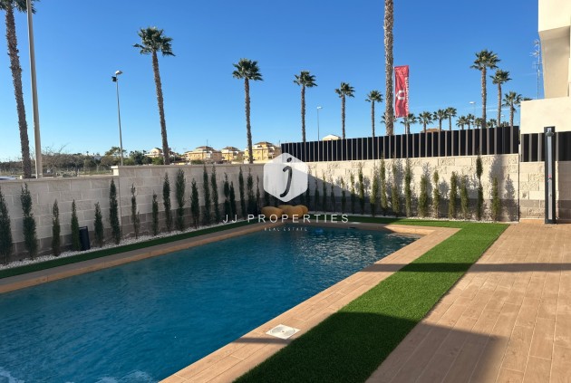 Segunda mano - Villa -
Ciudad Quesada - Costa Blanca