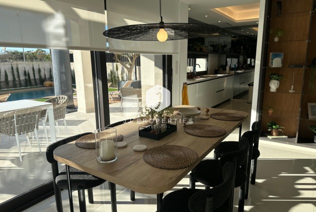 Segunda mano - Villa -
Ciudad Quesada - Costa Blanca