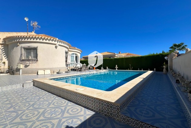 Segunda mano - Villa -
Orihuela Costa - Costa Blanca