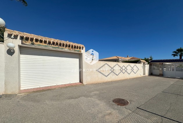 Segunda mano - Villa -
Orihuela Costa - Costa Blanca