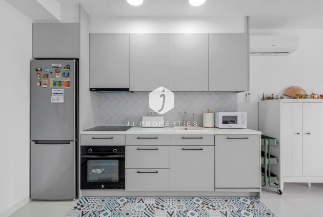 Segunda mano - Apartamento / piso -
San Miguel de Salinas - Inland