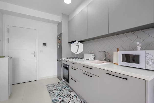 Segunda mano - Apartamento / piso -
San Miguel de Salinas - Inland