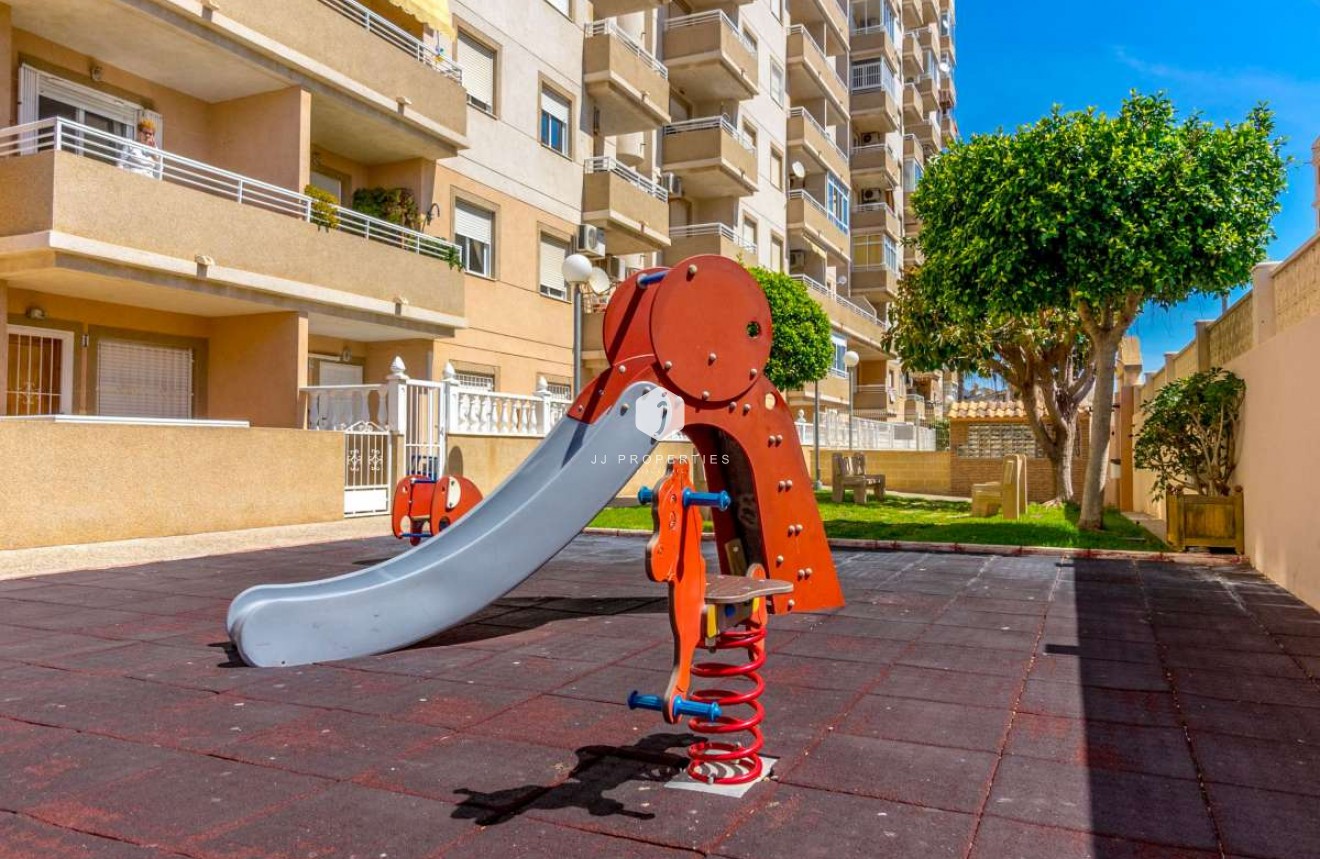 Segunda mano - Apartamento / piso -
Torrevieja - Costa Blanca
