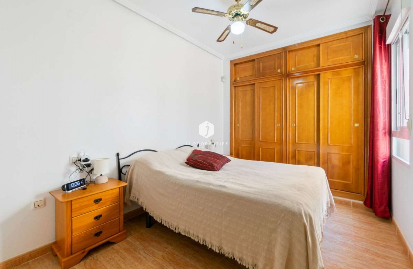 Segunda mano - Apartamento / piso -
Orihuela Costa - Costa Blanca