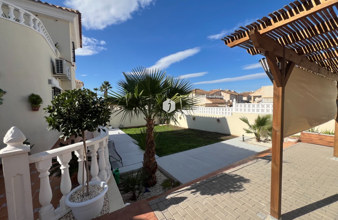 Segunda mano - Villa -
Algorfa - Inland