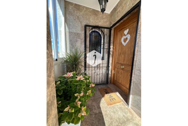 Segunda mano - Villa -
Algorfa - Inland