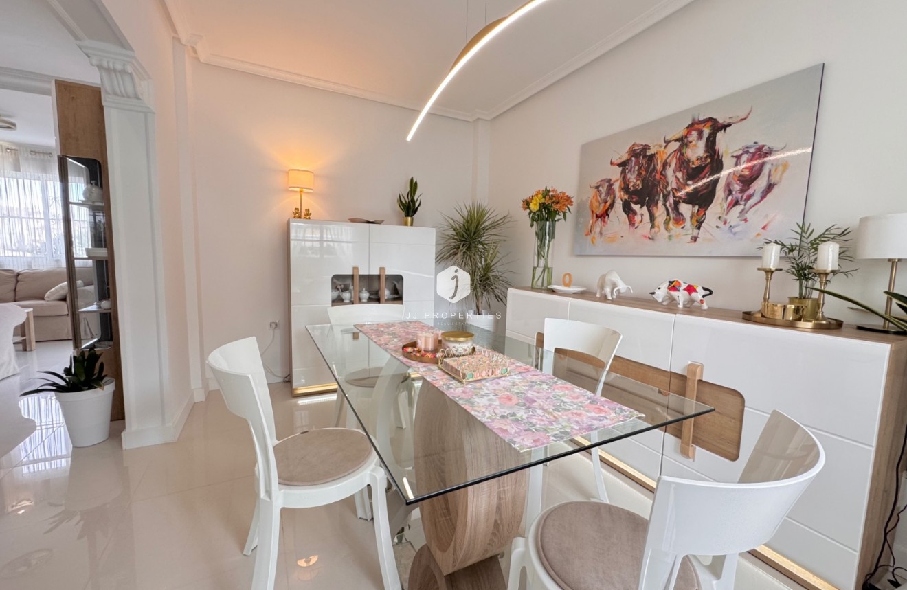 Segunda mano - Villa -
Algorfa - Inland