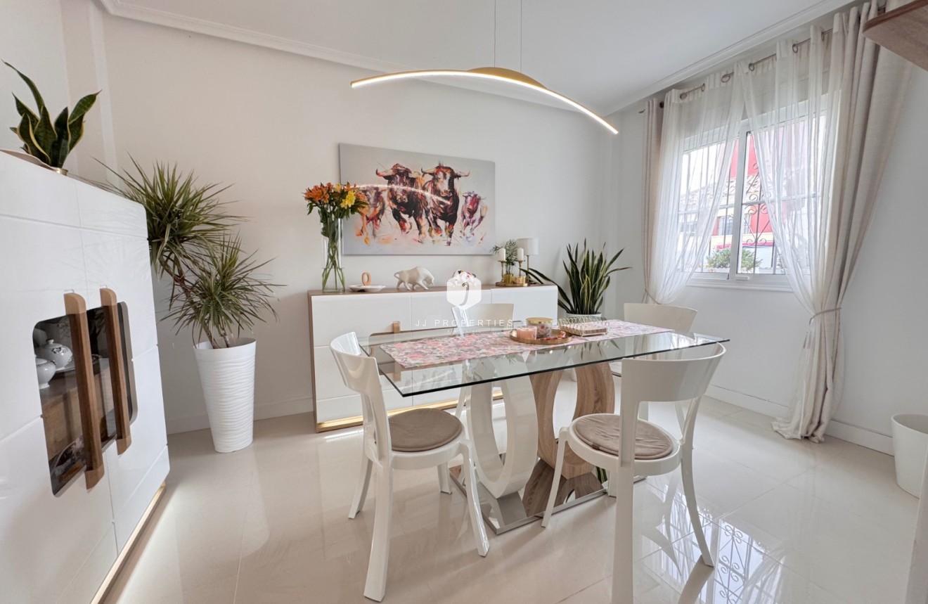 Segunda mano - Villa -
Algorfa - Inland