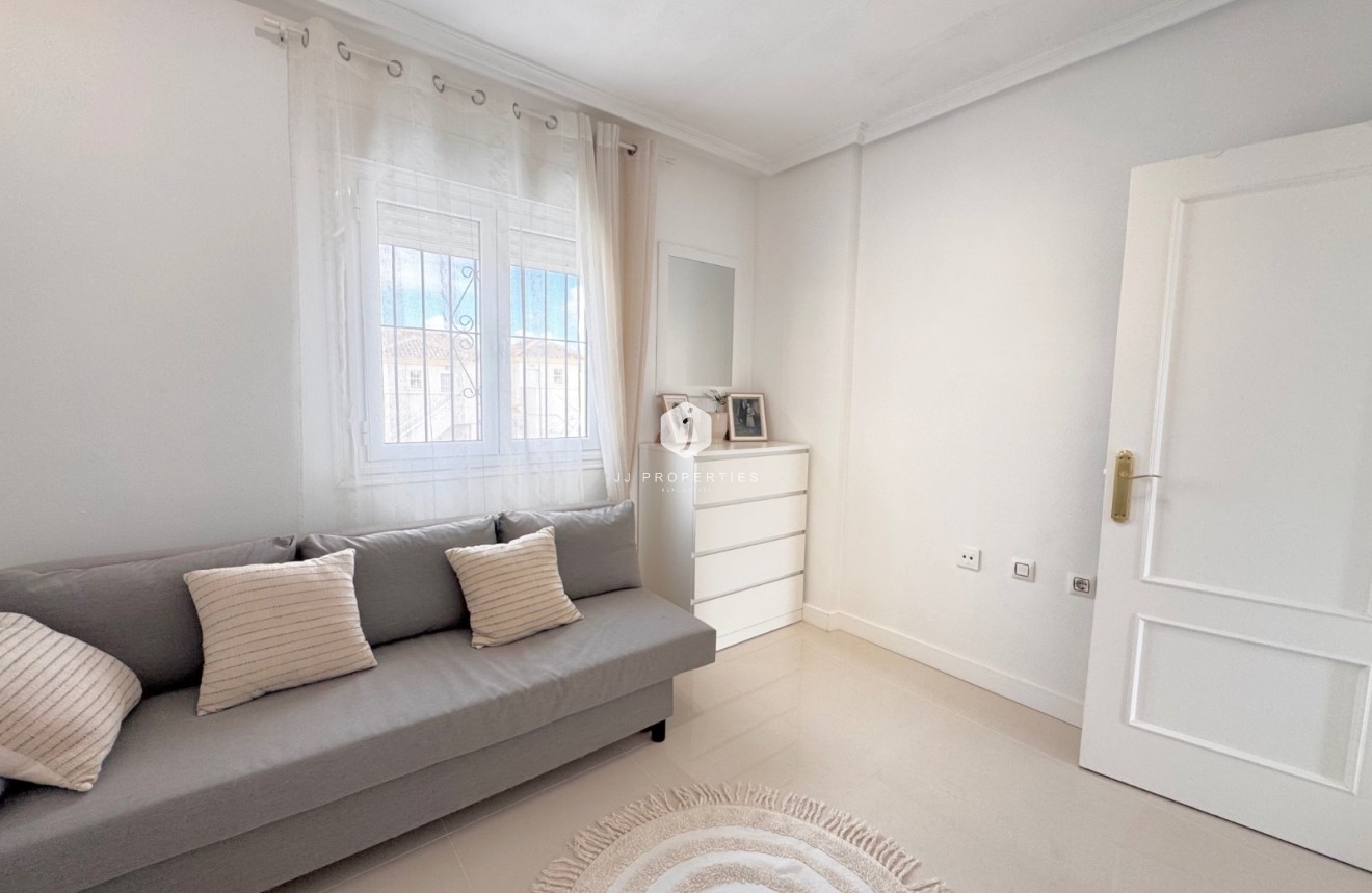 Segunda mano - Villa -
Algorfa - Inland