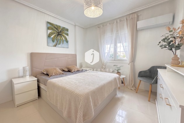 Segunda mano - Villa -
Algorfa - Inland