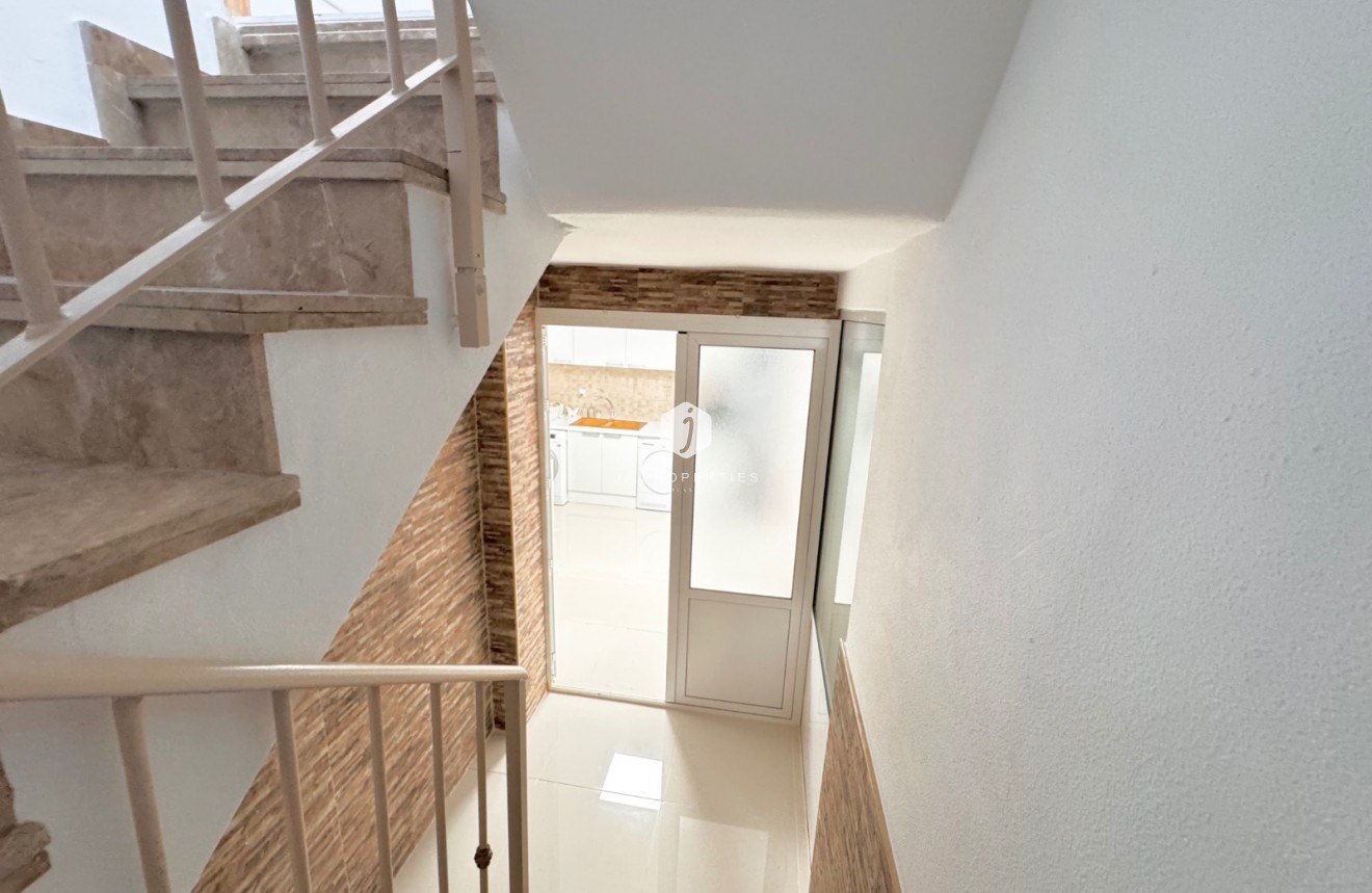 Segunda mano - Villa -
Algorfa - Inland