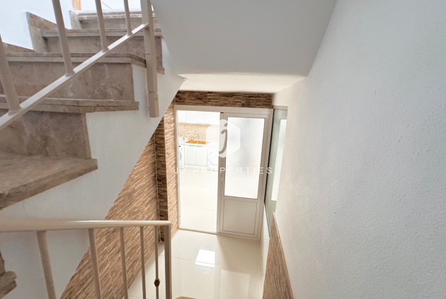 Segunda mano - Villa -
Algorfa - Inland