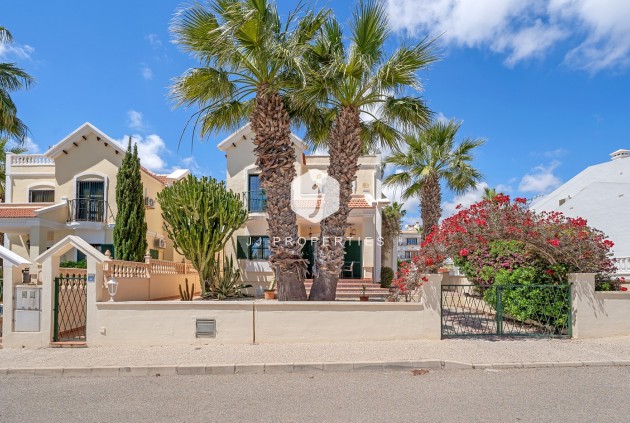 Segunda mano - Villa -
Orihuela Costa - Costa Blanca