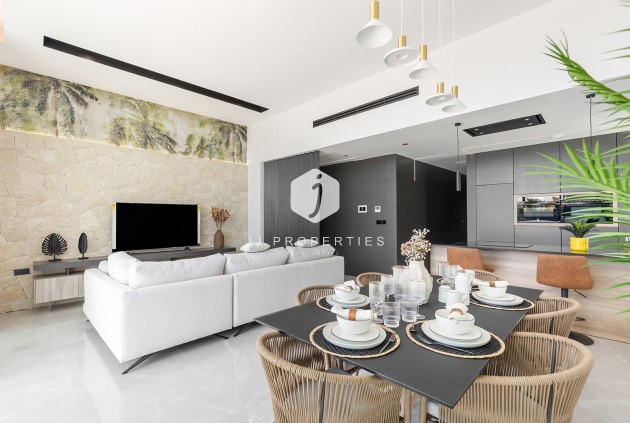 Segunda mano - Villa -
El Chaparral - Inland