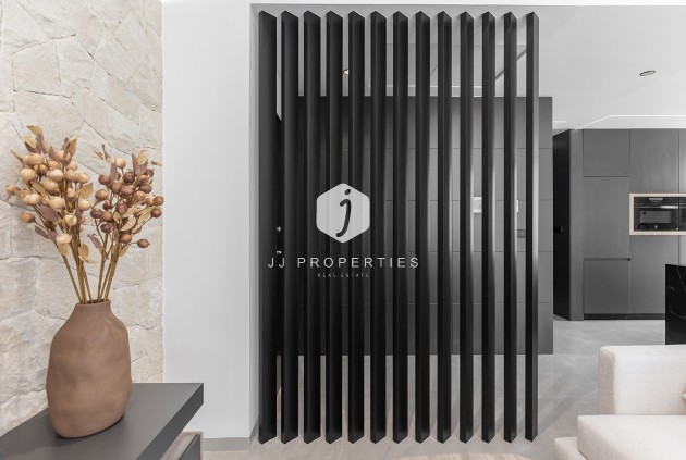 Segunda mano - Villa -
El Chaparral - Inland