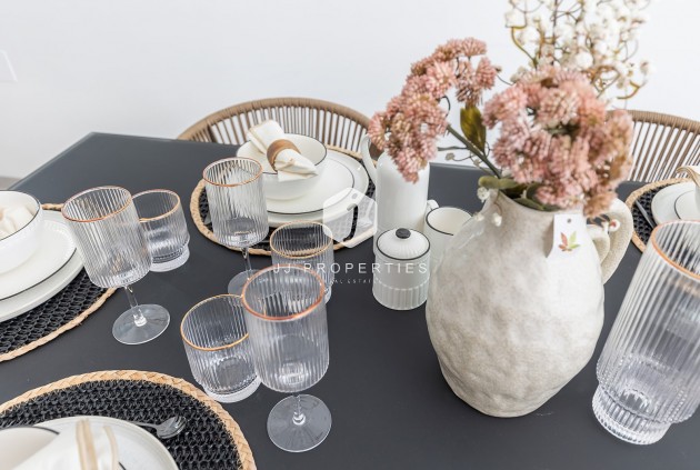 Segunda mano - Villa -
El Chaparral - Inland