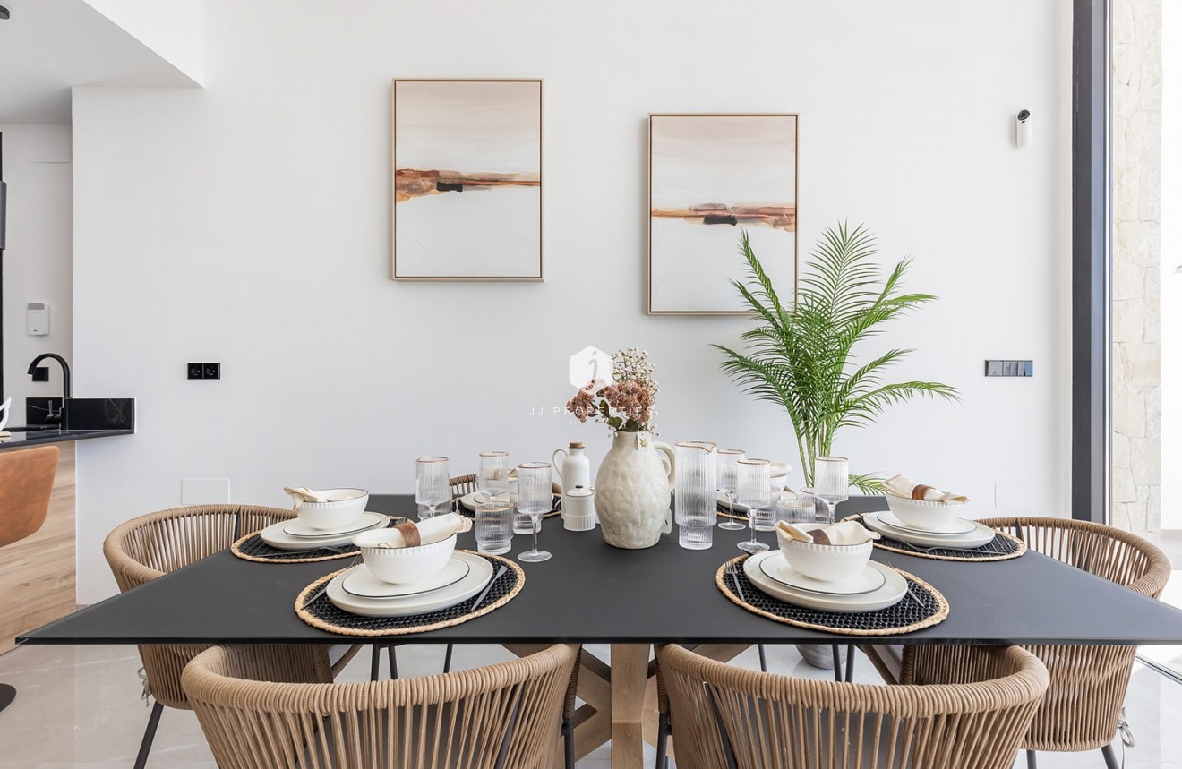 Segunda mano - Villa -
El Chaparral - Inland