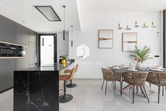 Segunda mano - Villa -
El Chaparral - Inland