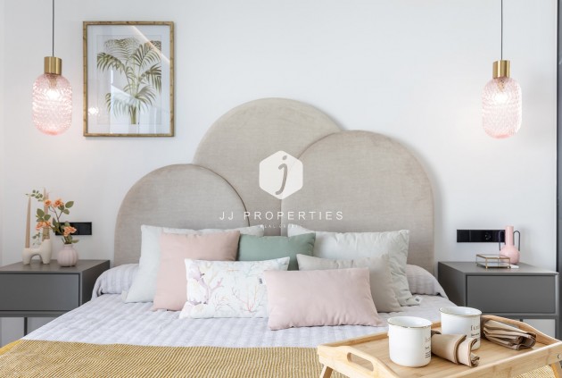 Segunda mano - Villa -
El Chaparral - Inland