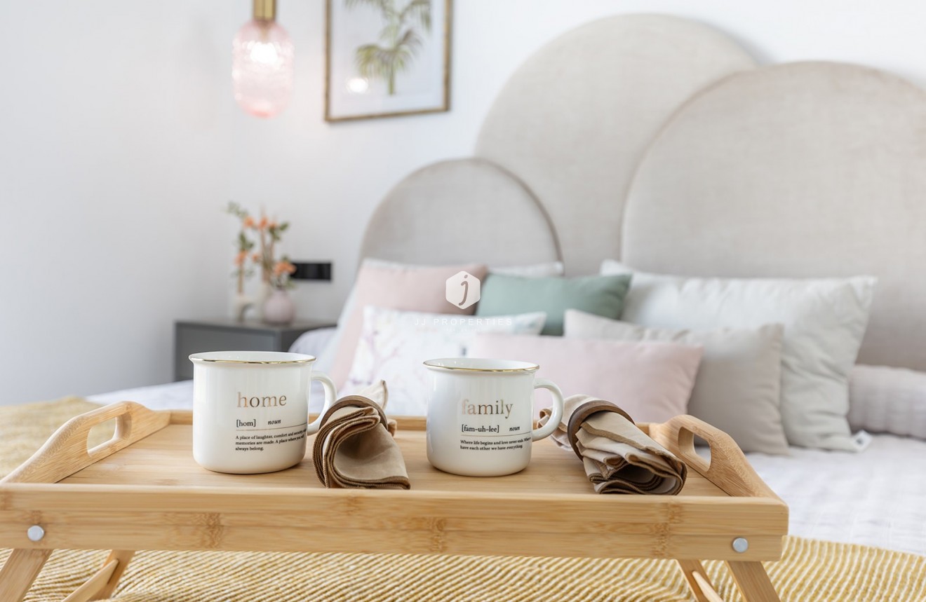 Segunda mano - Villa -
El Chaparral - Inland