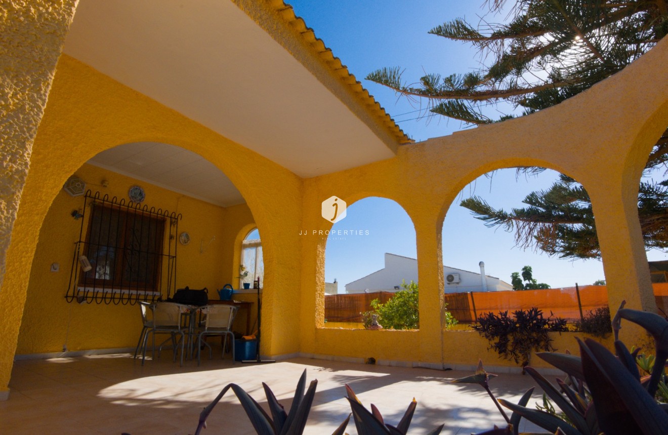 Segunda mano - Villa -
La Siesta - Costa Blanca