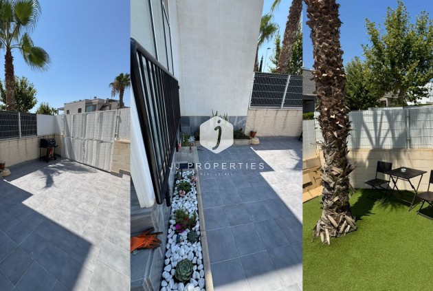 Segunda mano - Bungalow -
Torrevieja - Costa Blanca