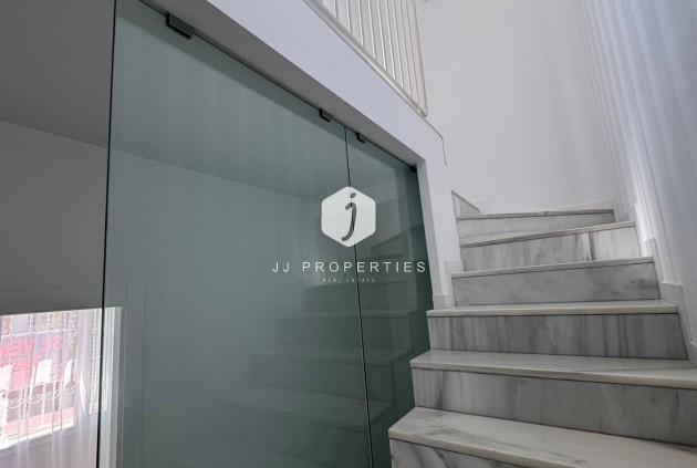 Segunda mano - Bungalow -
Torrevieja - Costa Blanca