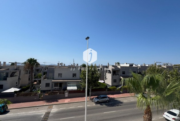 Segunda mano - Bungalow -
Torrevieja - Costa Blanca