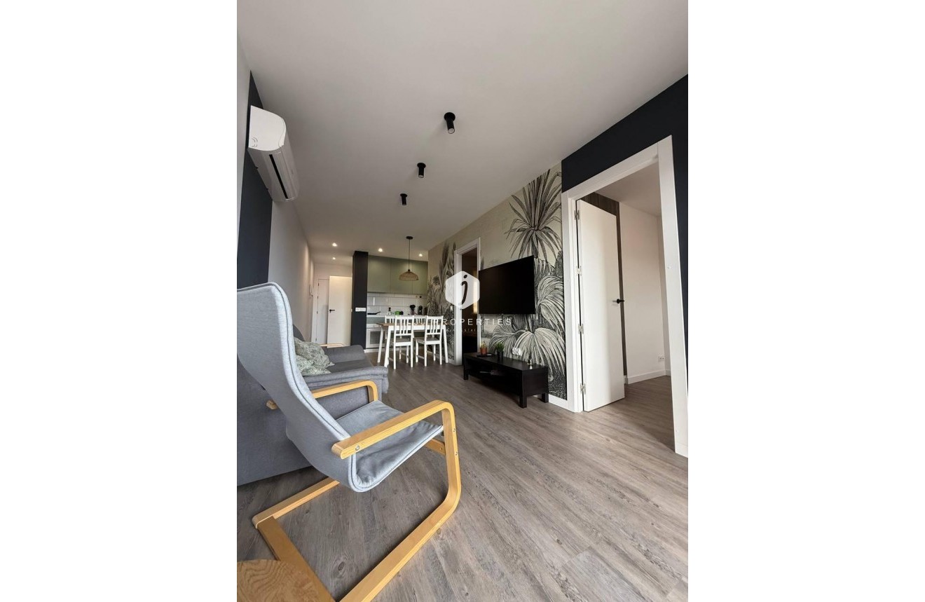 Segunda mano - Apartamento / piso -
Torrevieja - Centro