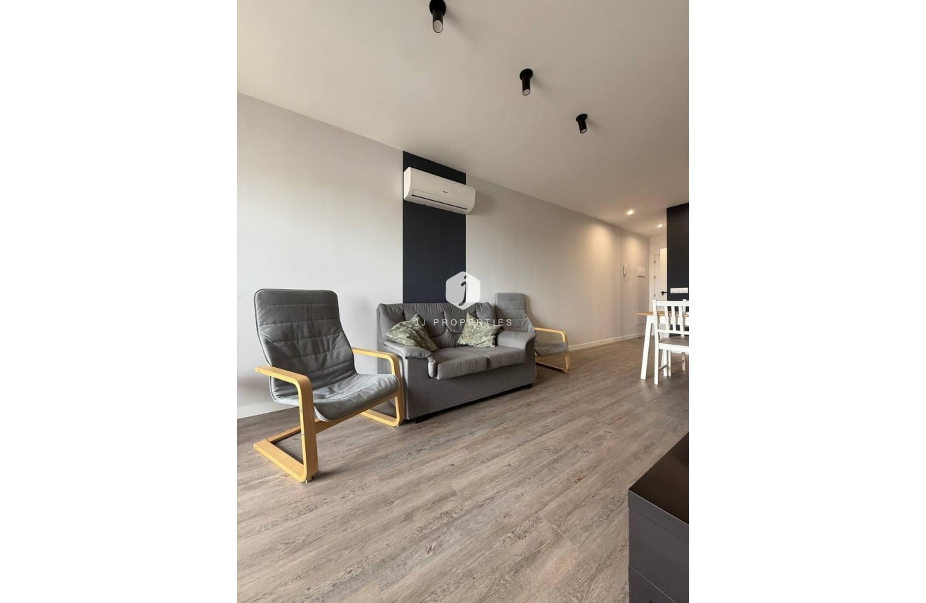 Segunda mano - Apartamento / piso -
Torrevieja - Centro