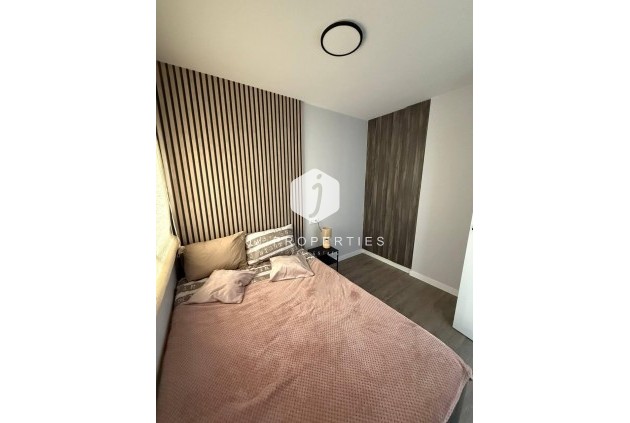 Segunda mano - Apartamento / piso -
Torrevieja - Centro