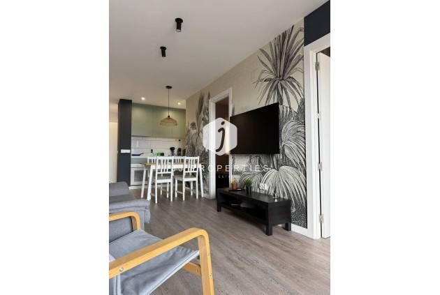 Segunda mano - Apartamento / piso -
Torrevieja - Centro