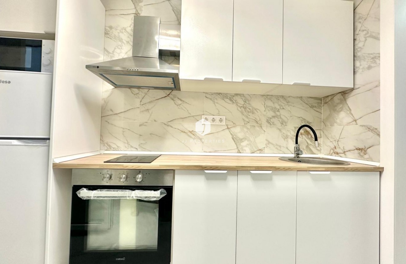 Segunda mano - Apartamento / piso -
Torrevieja - Playa del Cura