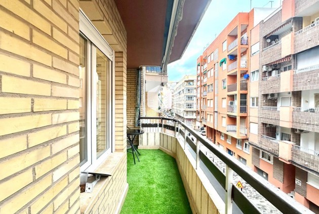 Segunda mano - Apartamento / piso -
Torrevieja - Playa del Cura