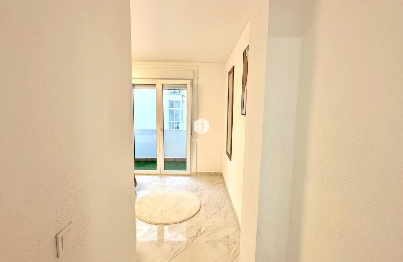 Segunda mano - Apartamento / piso -
Torrevieja - Playa del Cura